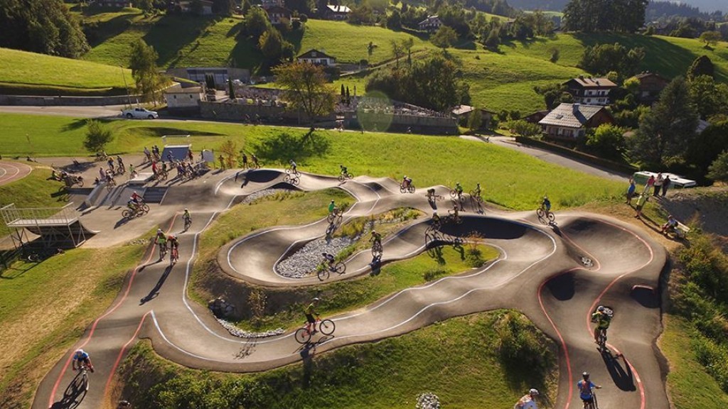 Pumpapálya: a közösségi tér újradefiniálása