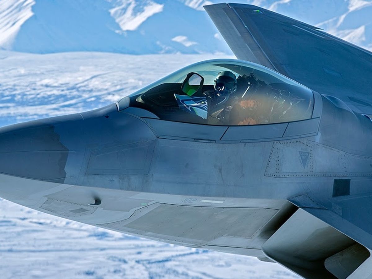 Minden amit a Lockheed Martin F-22 Raptor vadászgép repülőről tudni kell